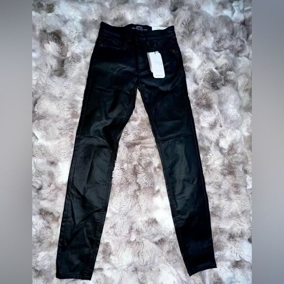 NWT Stradivarius coated push up jean in black, size 4 - Picture 6 of 16